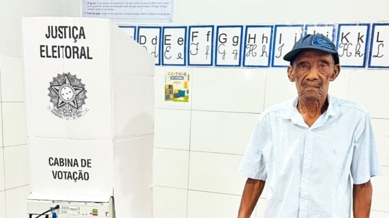Anestrino Marques Guimarães voltou a votar aos 101 anos - Acervo pessoal