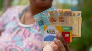 PL prevê que o salário de jovem aprendiz seja excluído do cálculo da renda familiar do Bolsa Família - Reprodução/Governo