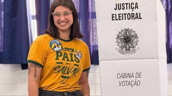 Mãe da deputada estadual eleita por São Paulo, de 59 anos, recebe o benefício desde 2019 - Reprodução/Instagram @eduarda_campopiano