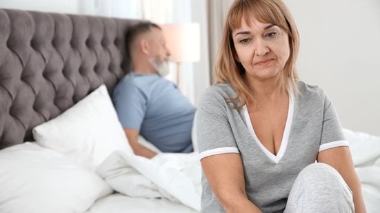 Quando a relação começa a doer, algumas mulheres diminuem a frequência ou abandonam vida sexual - Adobe Stock