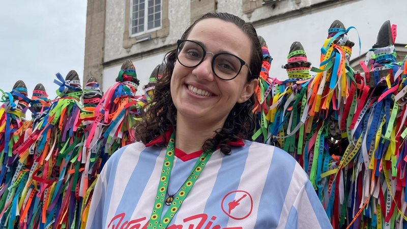 O projeto homenageia a influenciadora Fernanda Fialho, de 29 anos, mãe atípica - Reprodução/Instagram @paraquetabu