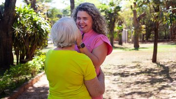 Graziela Benossi atua há cinco anos como filha de aluguel e hoje atende clientes fixos e esporádicos - Arquivo pessoal