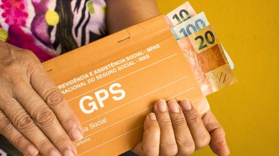 O carnê laranja do INSS, o GPS, ainda pode ser encontrado em papelarias, bancas de jornal e lojas online - Reprodução/Jusbrasil