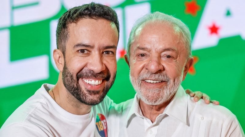 O deputado federal André Janones (Rede-MG) e o presidente Luiz Inácio Lula da Silva (PT) - Reprodução/Instagram @andrejanones
