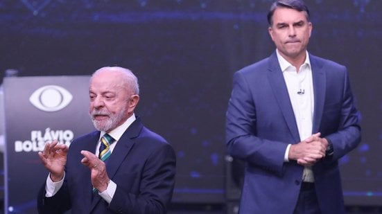 Lula (PT) e Flávio Bolsonaro (PL) disputam o segundo turno das Eleições 2026 - Marina Uezinma - Agência O Dia - Estadão Conteúdo