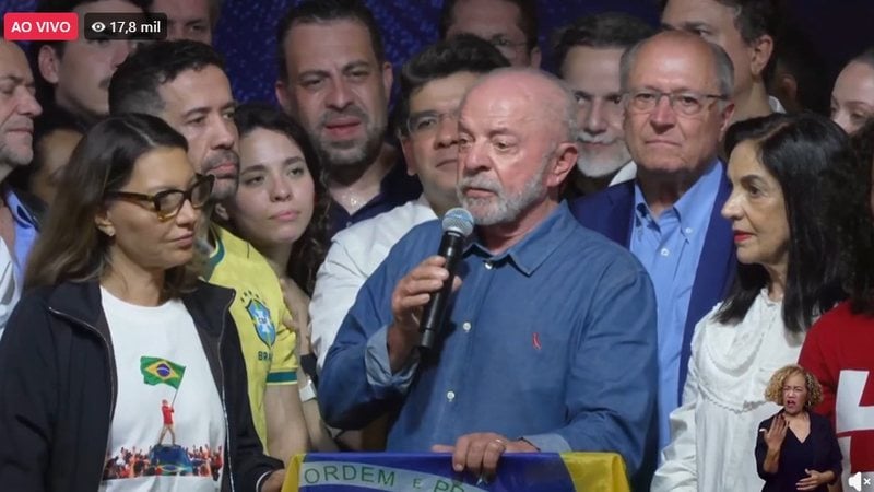 Em discurso após ser reeleito, presidente Lula agradece a idosos e ao "general" Janones - Reprodução YouTube/Lula