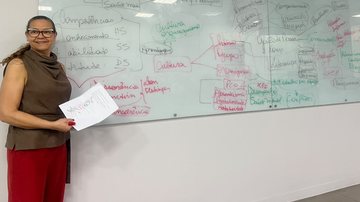 "Disseram que eu jamais conseguiria transformar minha vida porque não tinha um curso superior", diz Márcia - Acervo pessoal