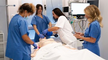 Em 2025, 30,5% das faculdades de Medicina do Brasil foram reprovadas por desempenho insatisfatório - Adobe Stock