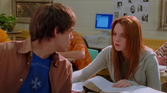 Lindsay Lohan, em cena icônica de "Meninas Malvadas" - Reprodução