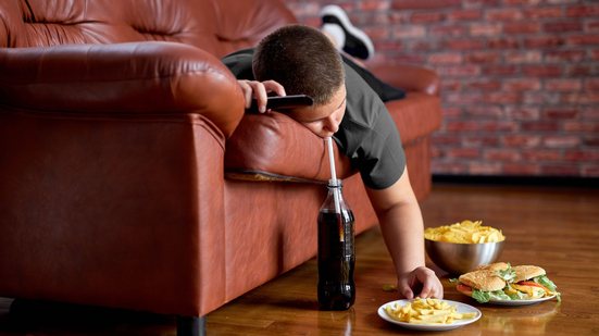 Obesidade atinge pelo menos 170 milhões de crianças e adolescentes - Adobe Stock