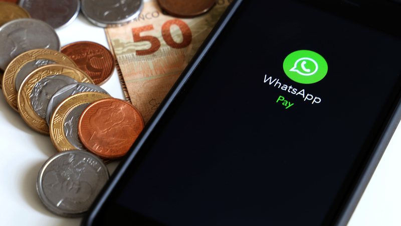 O WhatsApp é o principal veículo de atendimento a clientes no Brasil - Adobe Stock