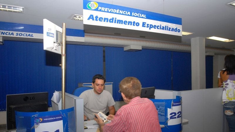 INSS deve permitir que segurado complemente dados e provas antes de decidir o pedido - Reprodução/Agência Brasil