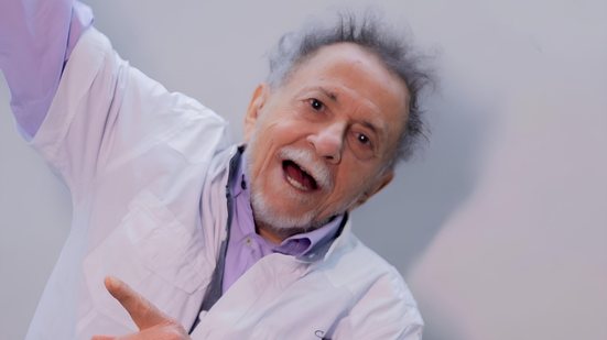 O baiano Tom Zé completa 90 anos em São Paulo, cidade que adotou como sua em 1968, trazido por Caetano - Reprodução/Redes Sociais/Tom Zé