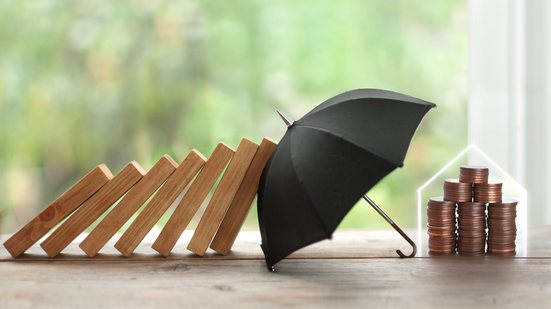Mesmo confiante, brasileiro ainda demonstra falta de preparo para enfrentar turbulências financeiras - Adobe Stock
