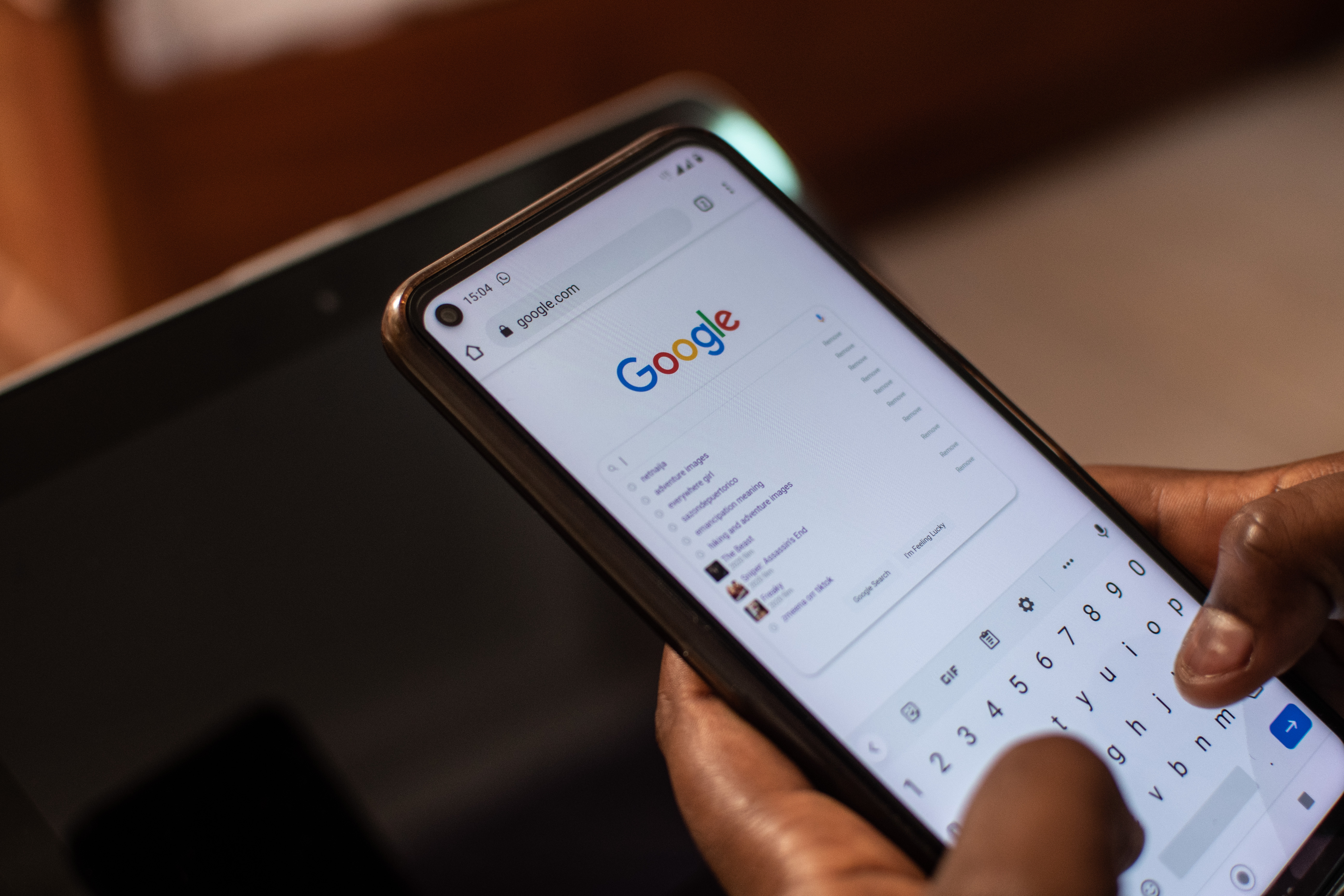 celular com busca do Google