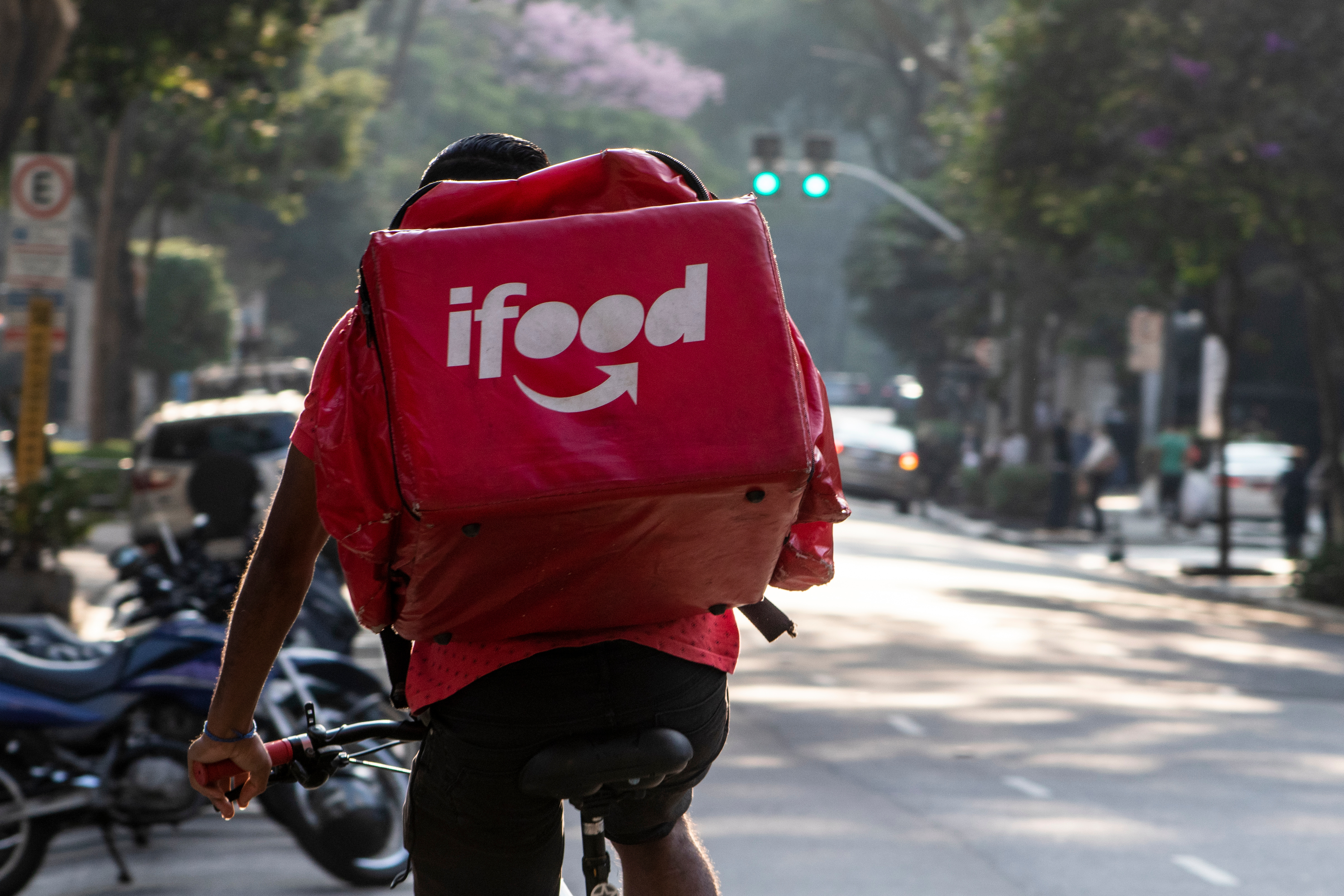 bicicleta de entrega de iFood