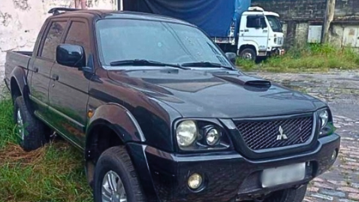 leilão carro pF