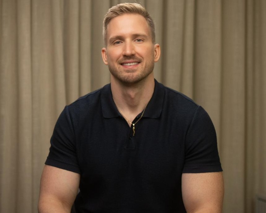 retrato de Daniel Spencer professor de inglês 