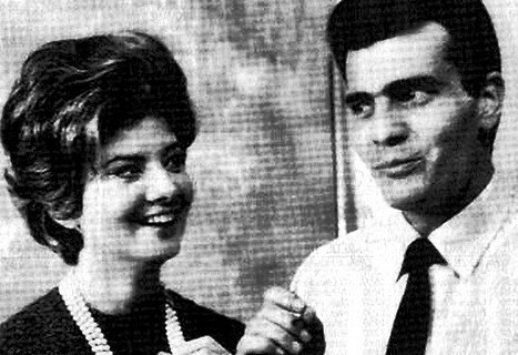 Glória e Tarcísio em “2-5499 Ocupado”, primeira telenovela diária do Brasil