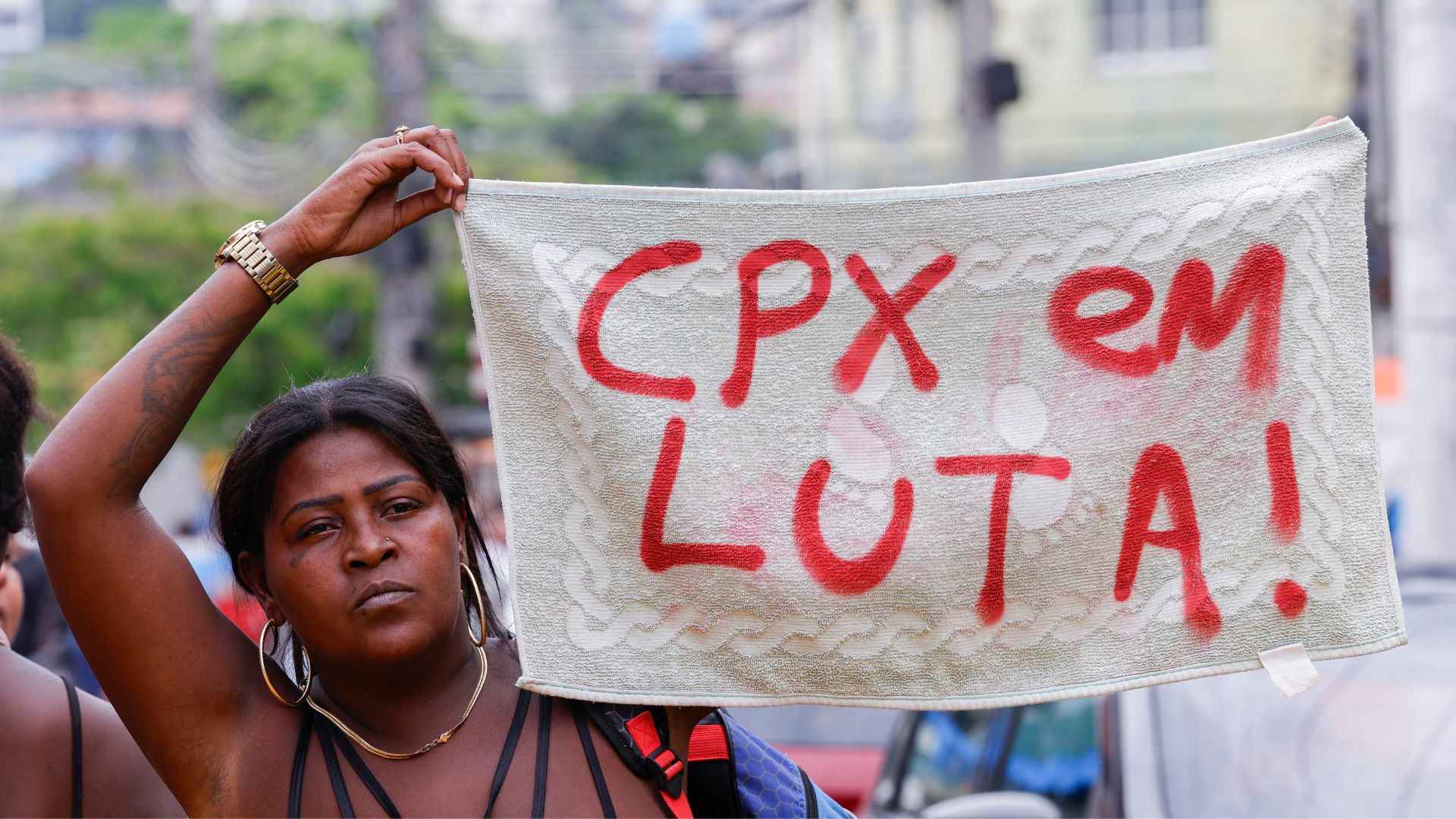 Moradores protestam contra Operação Contenção na comunidade da Vila da Penha