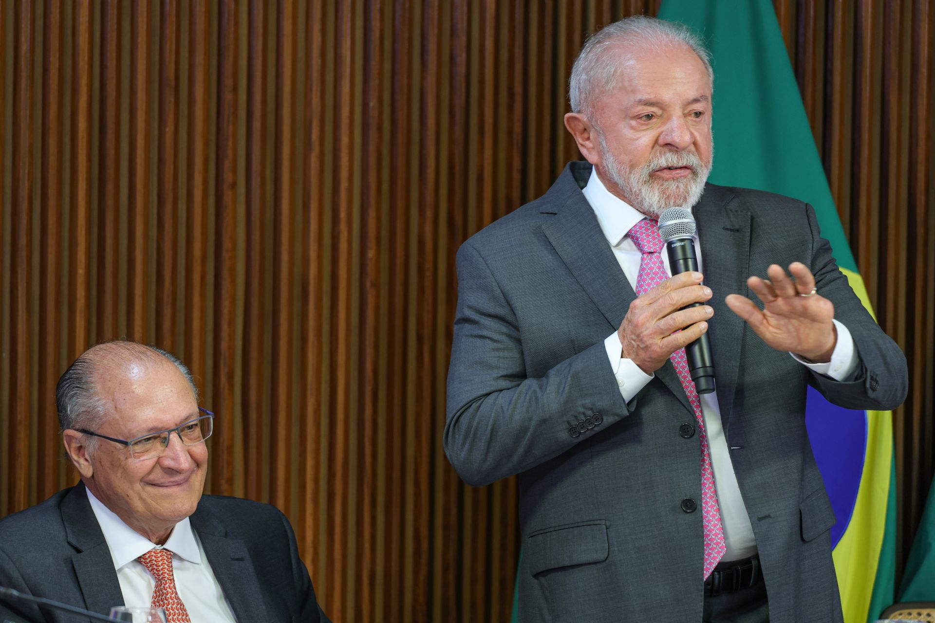 Lula confirma Alckmin como vice na chapa para disputar reeleição em 2026