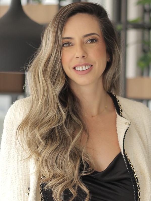 Foto da advogada Isabella Bonafonte