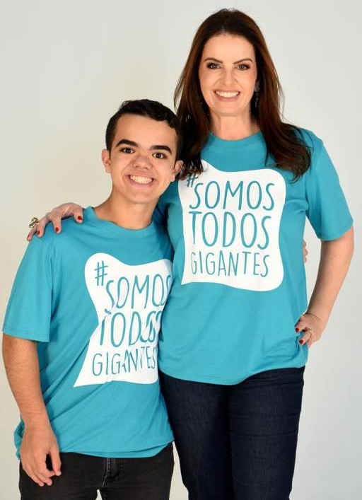 Juliana Yamin e seu filho Gabriel