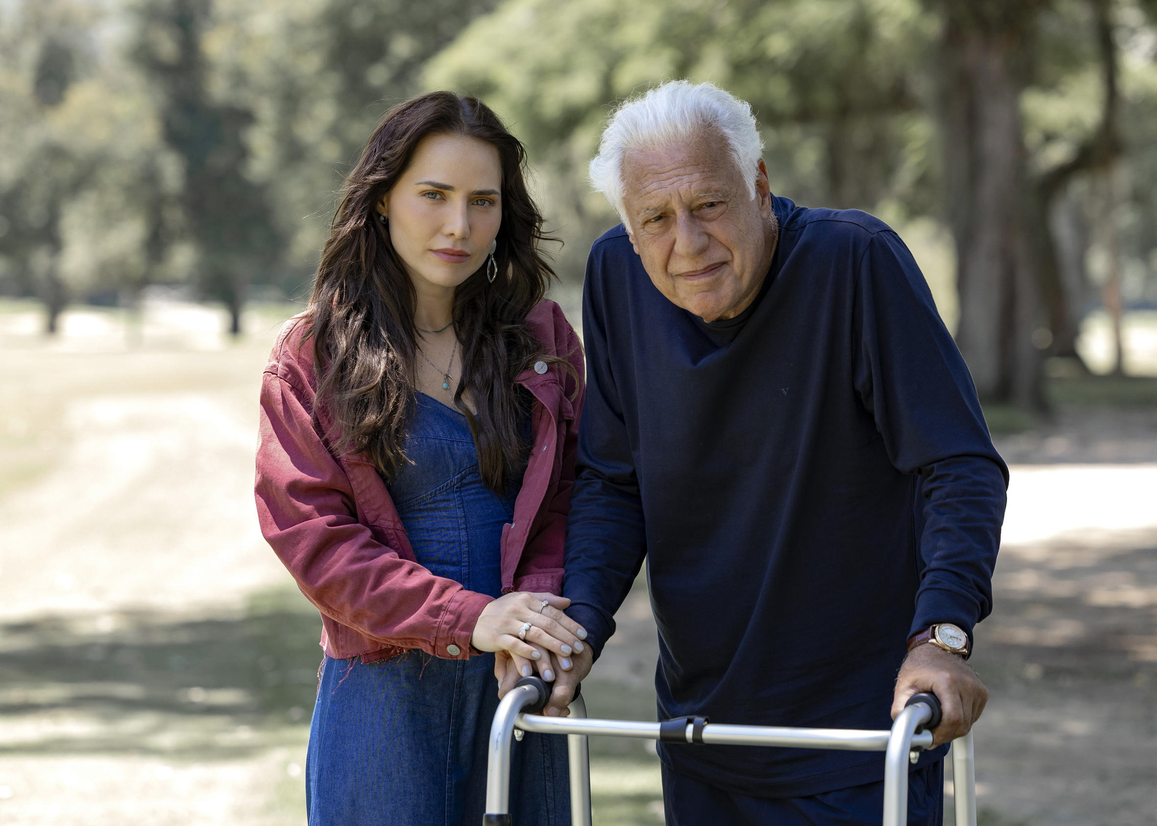  Adriana (Leticia Colin) e Arthur (Antonio Fagundes)