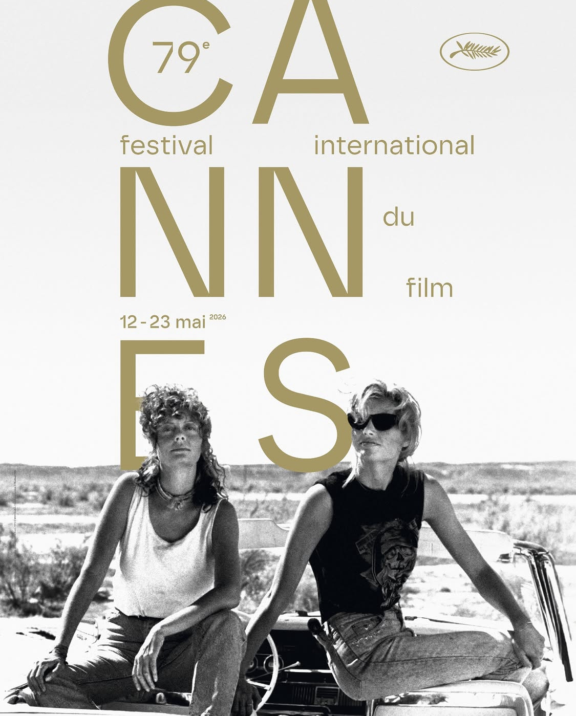 Susan Sarandon e Geena Davis em cena do filme Thelma & Louise que estampa cartaz do Festival de Cannes 2026