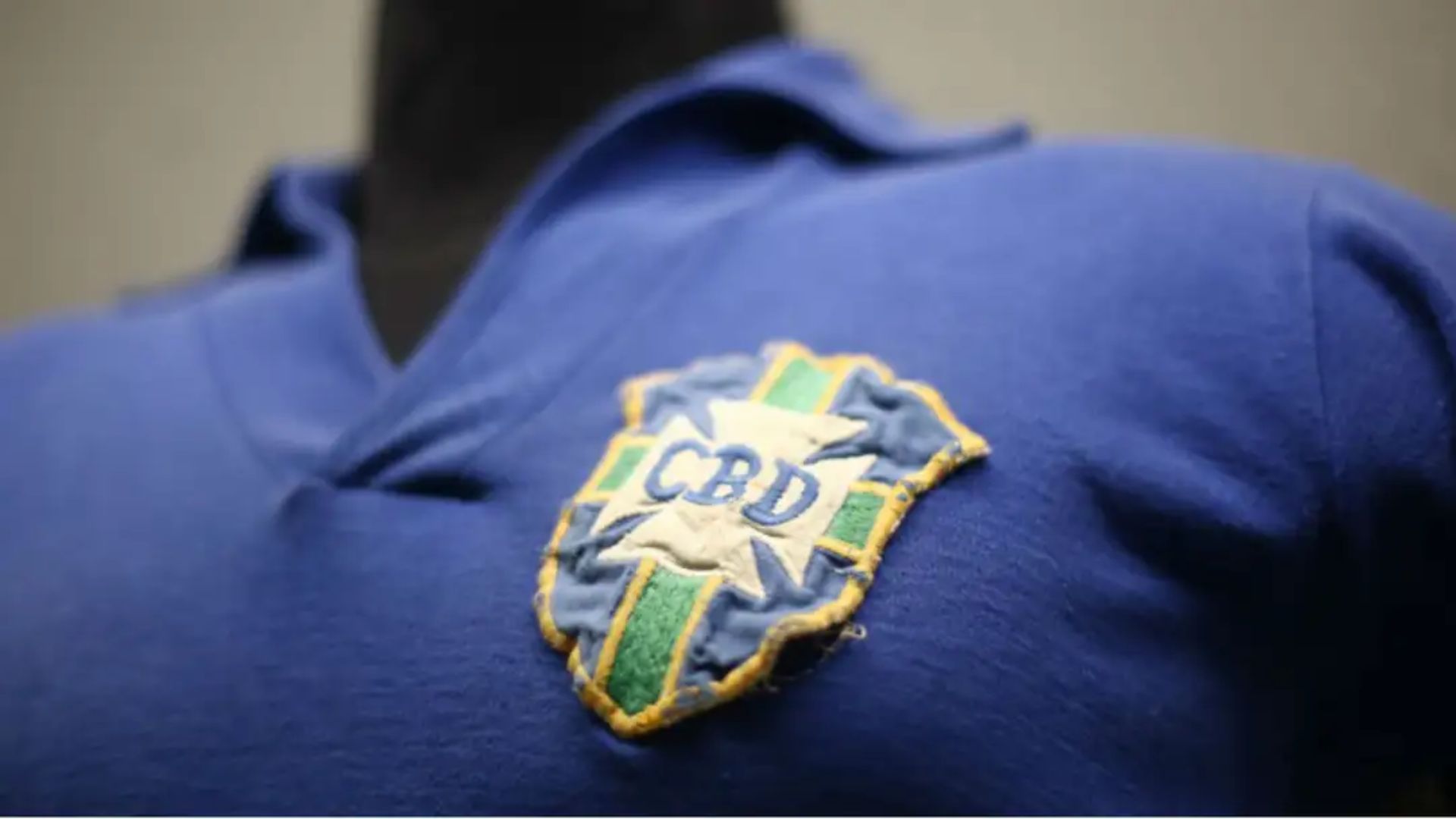 Camisa azul usada na final da Copa do Mundo de 1958