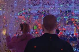 Personagem Oscar de costas