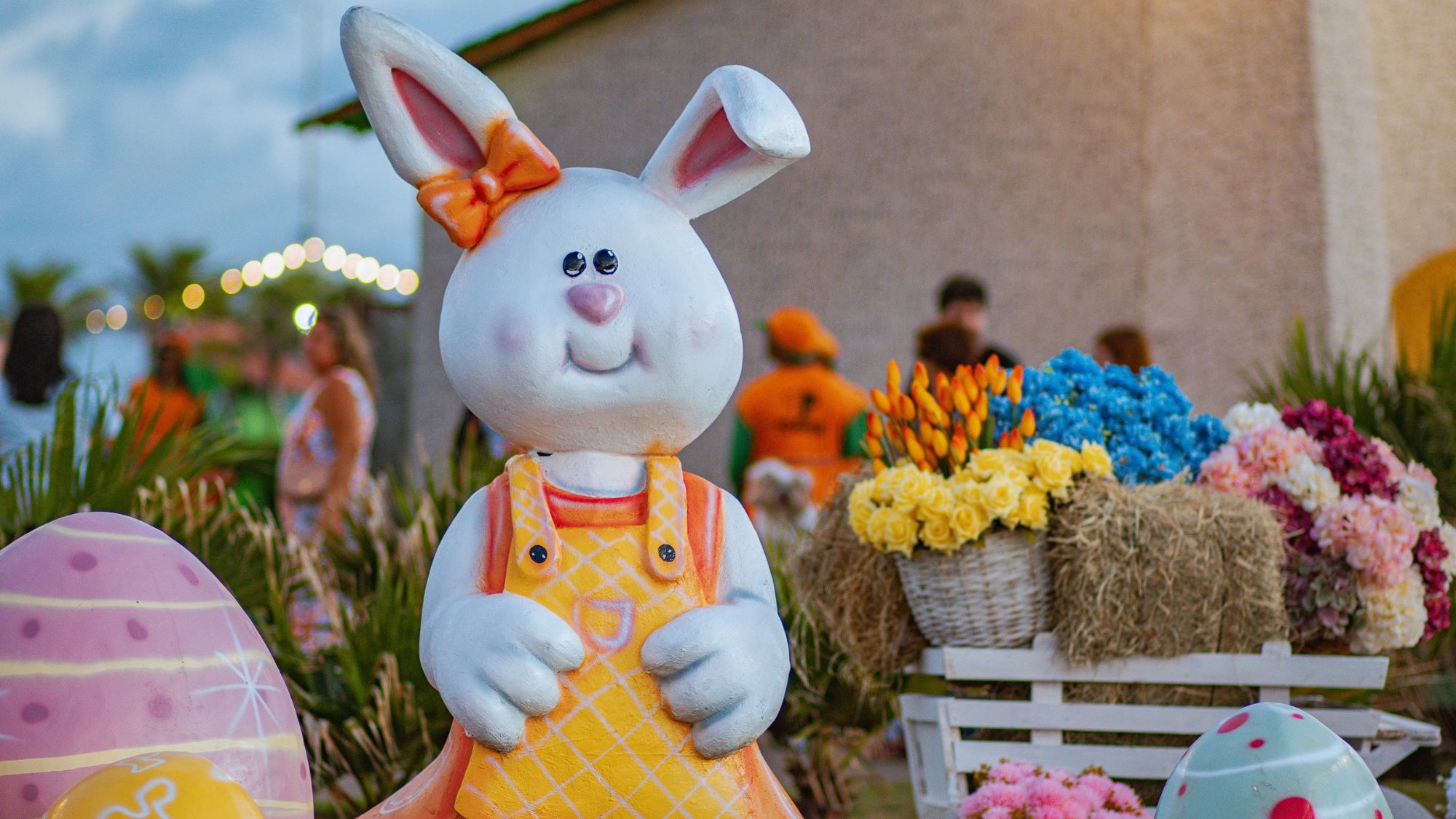 Vila da Páscoa Iluminada, na Orla da Atalaia, em Aracaju