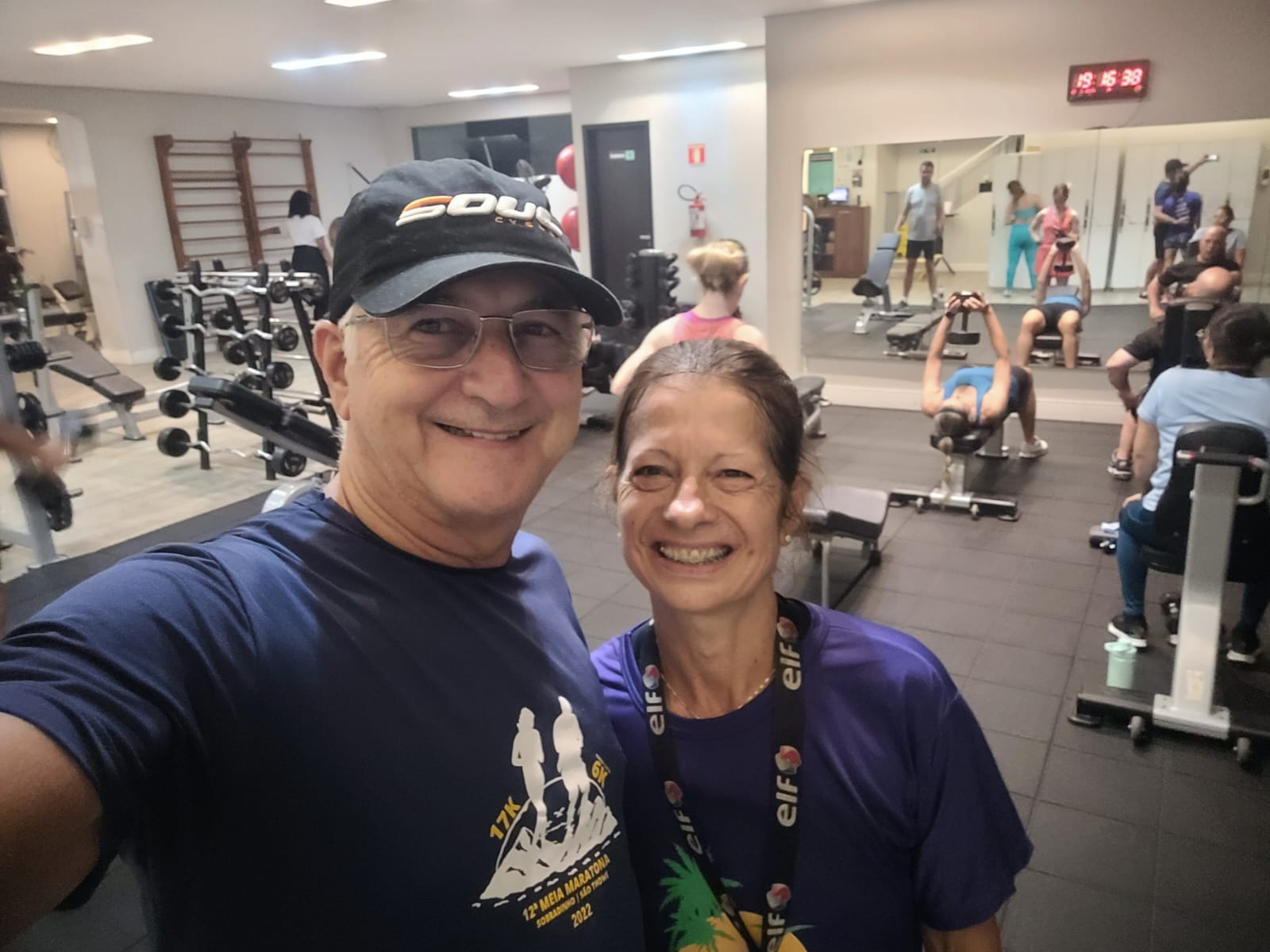 Cléria e Nelson mantêm uma rotina disciplinada e acumulam medalhas