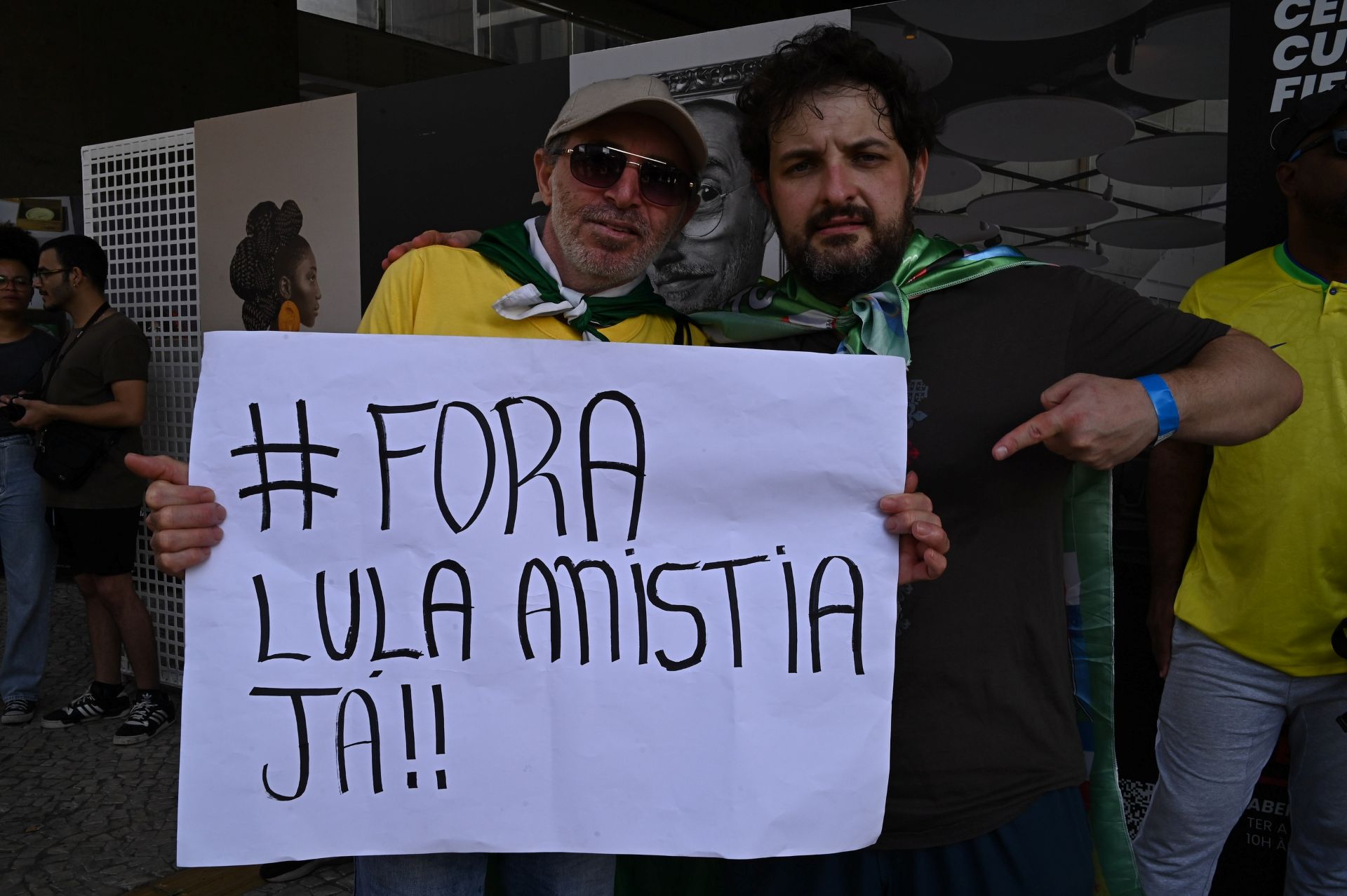 O influenciador de extrema-direita Paulo Kogos durante manifestação na Avenida Paulista