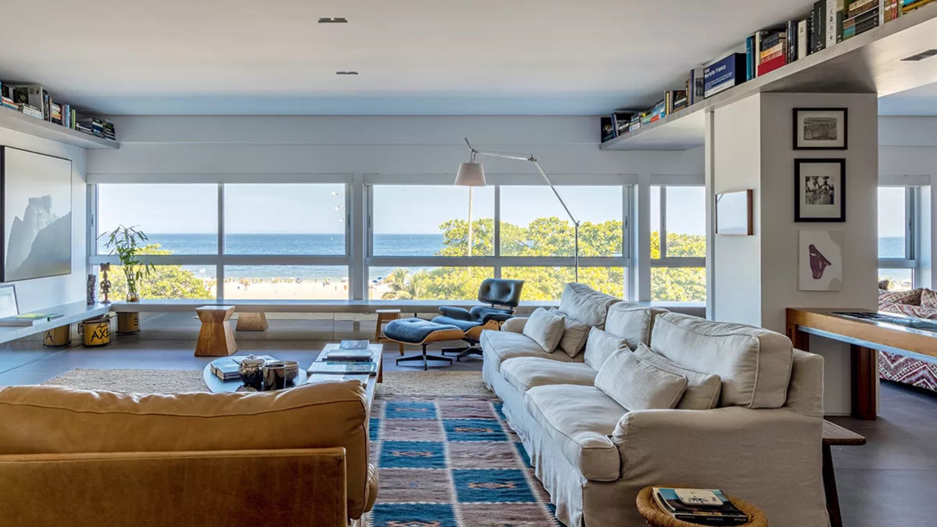 Apartamento de 344 m², com vista para a Praia de Copacabana