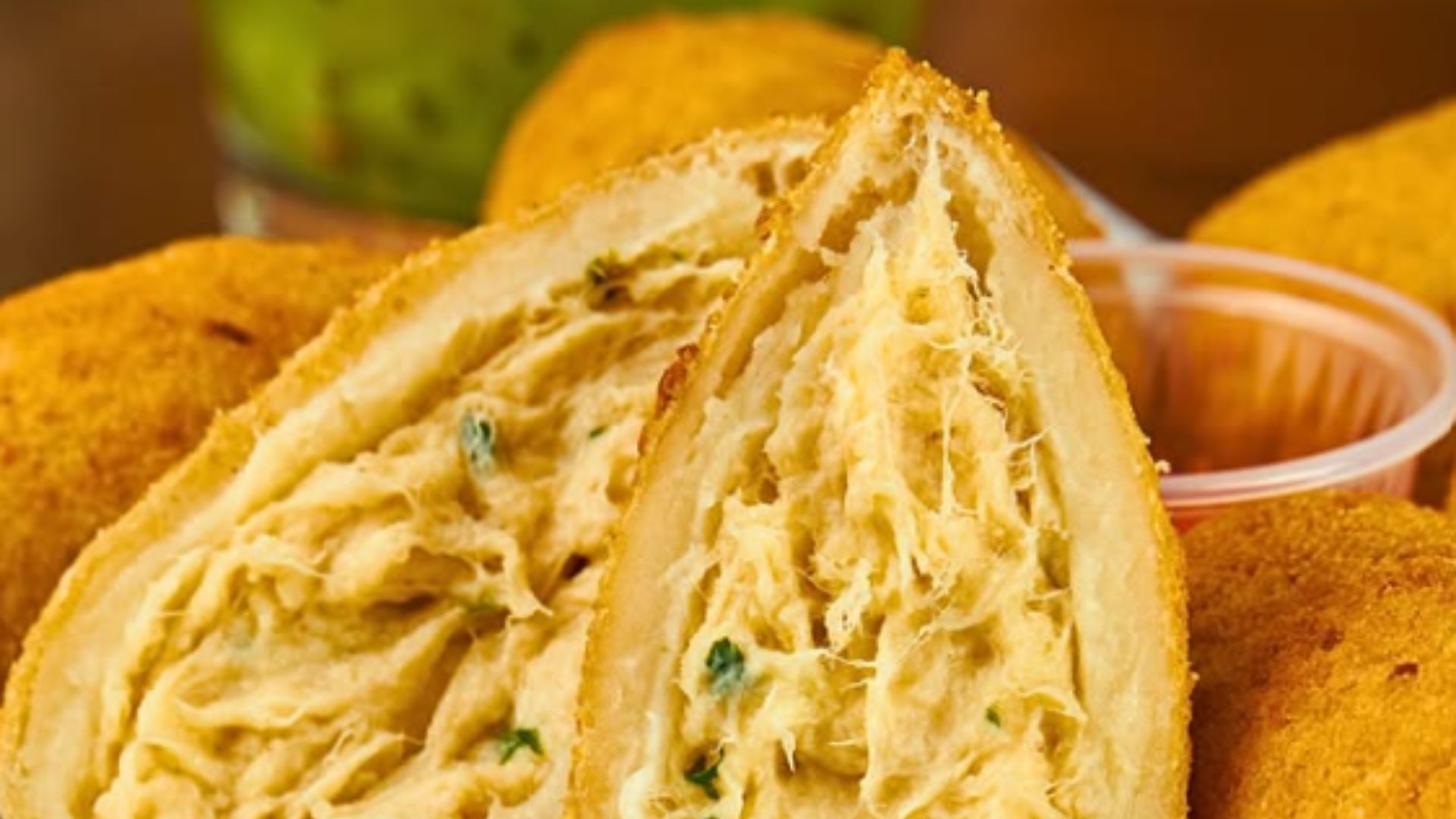Coxinha de frango com catupiry