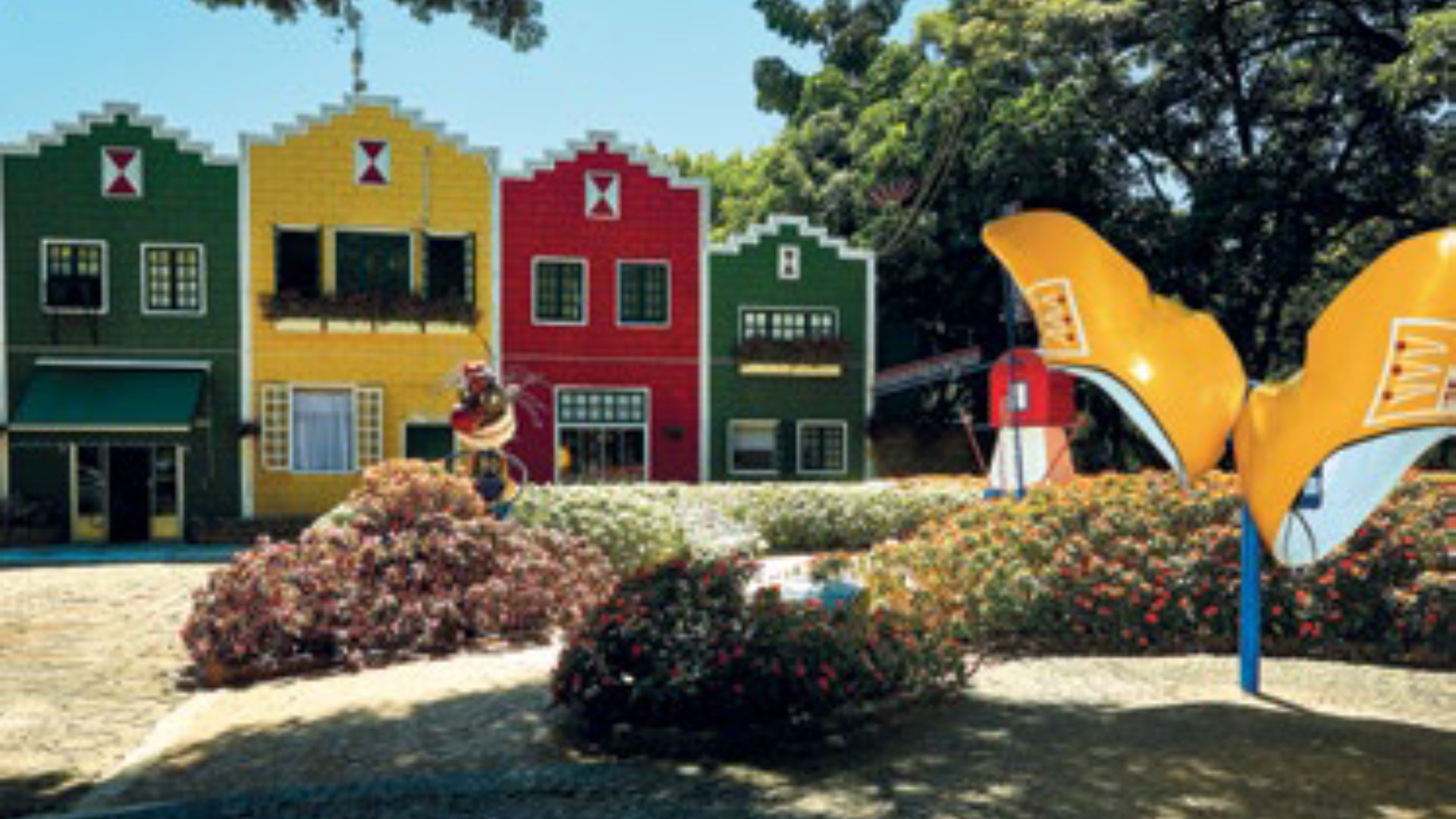 Praça em Holambra
