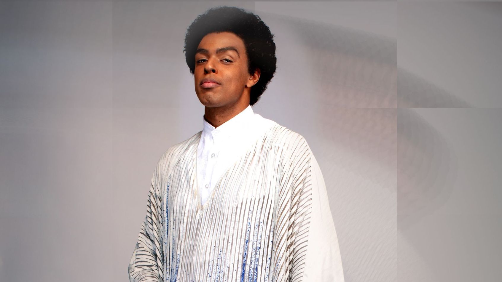 Gui Ventura usa roupa branca