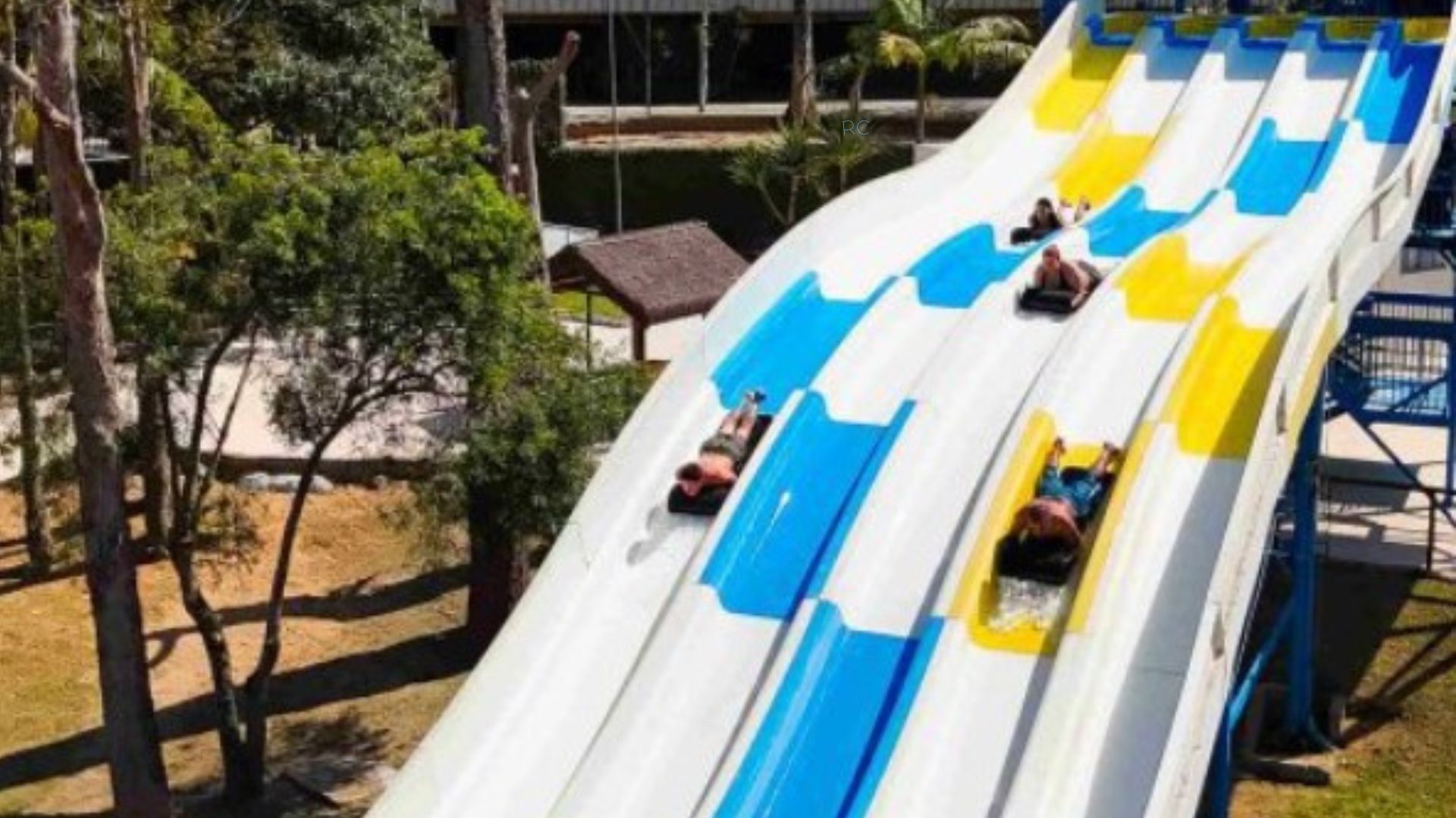 Toboáguas radicais Brabus e Cyclone, do Thermas da Mata Parque Hotel Thermas da Mata