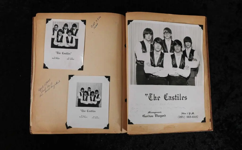 Fotos da banda The Castiles, com Bruce Springsteen adolescente