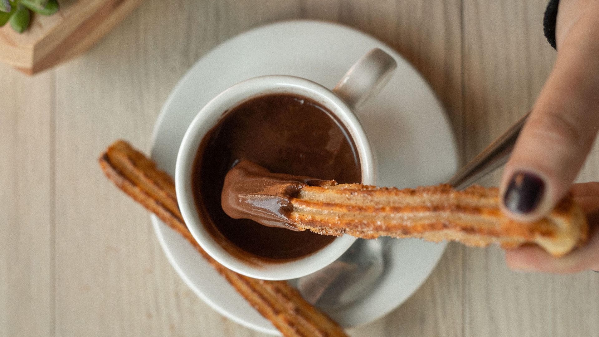 Churros é uma sobremesa típica da Espanha