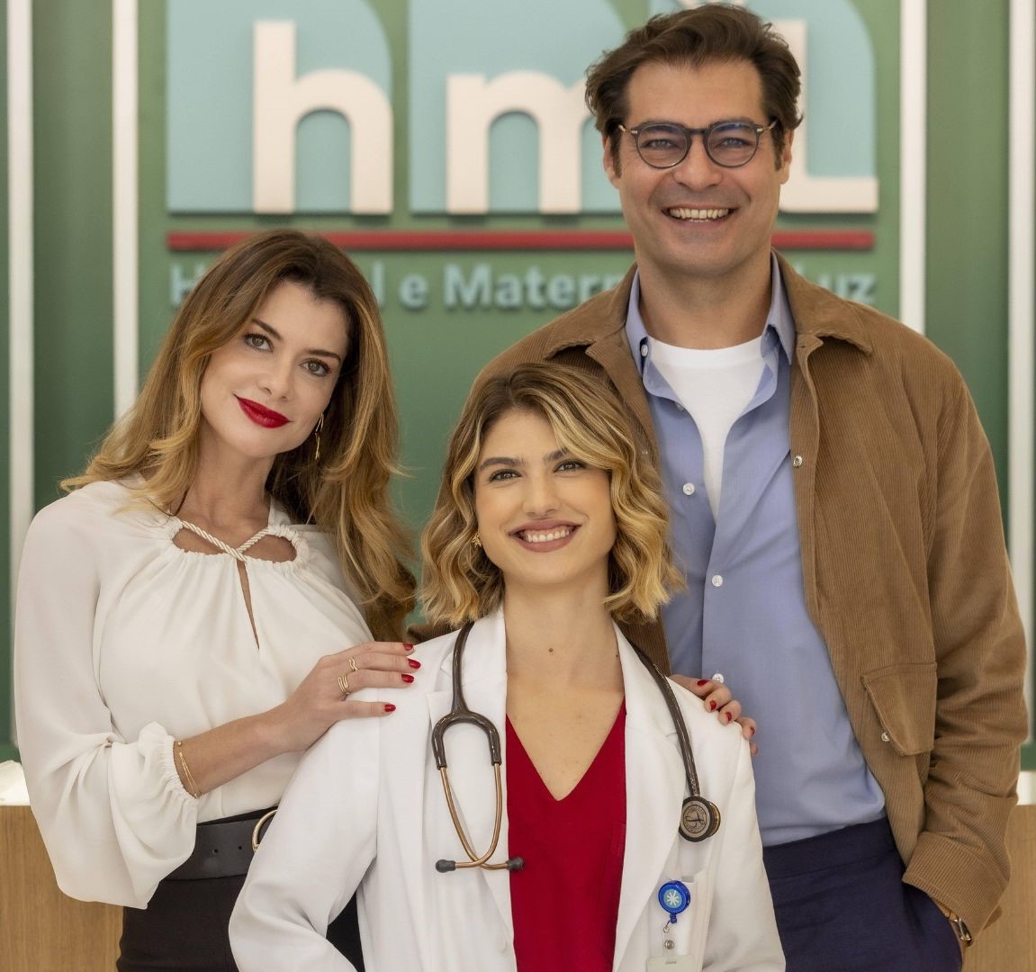 Vanessa (Alinne Moraes), Leandra (Giovanna Grigio) e Gabriel (Thiago Lacerda)