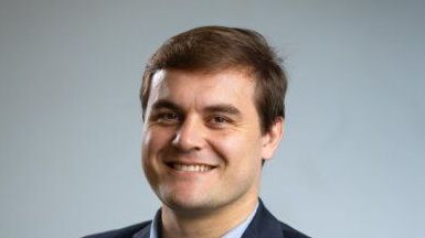 Rodolpho Tobler, economista, homem, branco, cabelos castanhos curtos