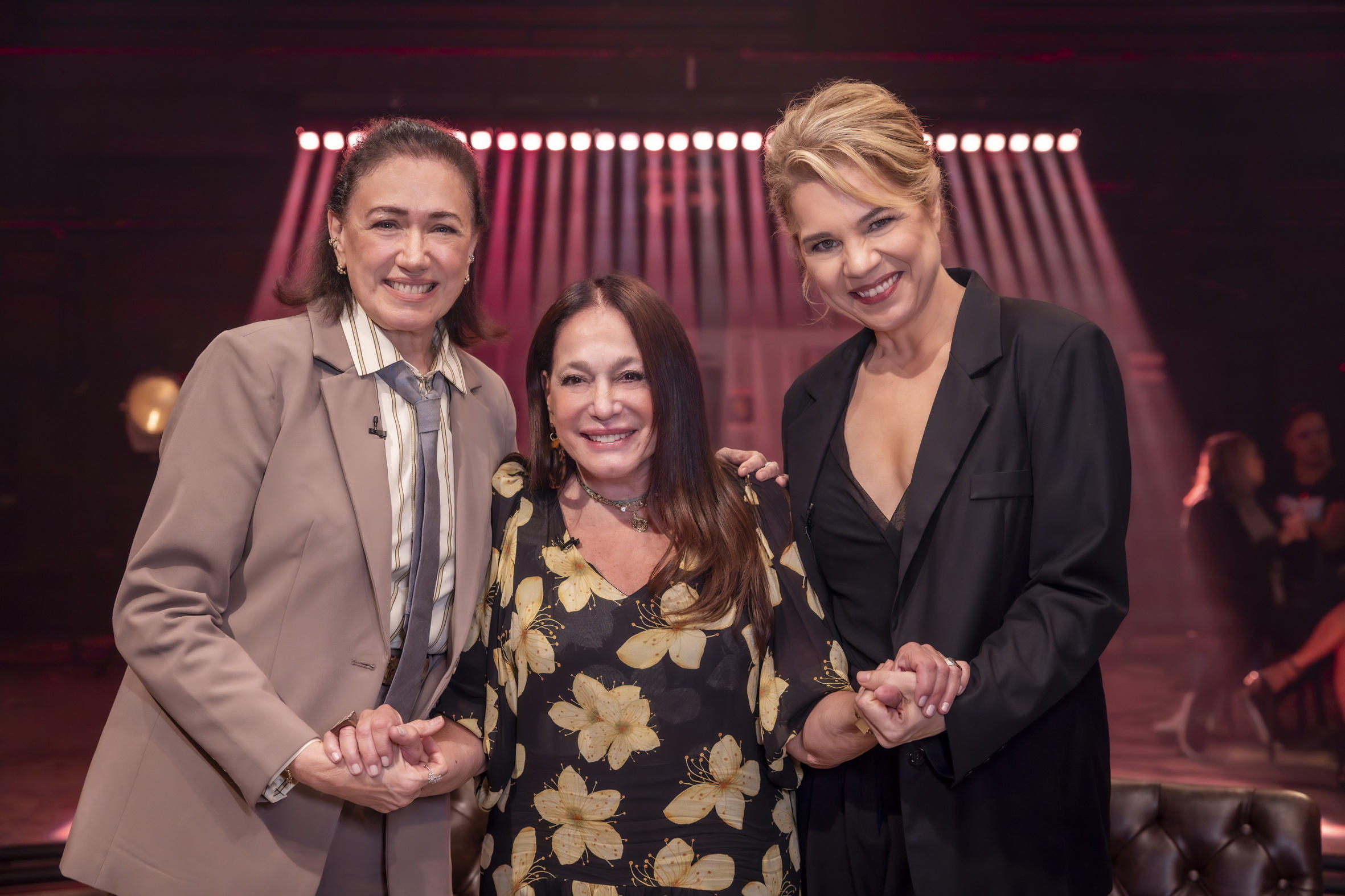 Lilia Cabral, Susana Vieira e Isabel Teixeira participam do programa "Conversa com Bial" nesta terça