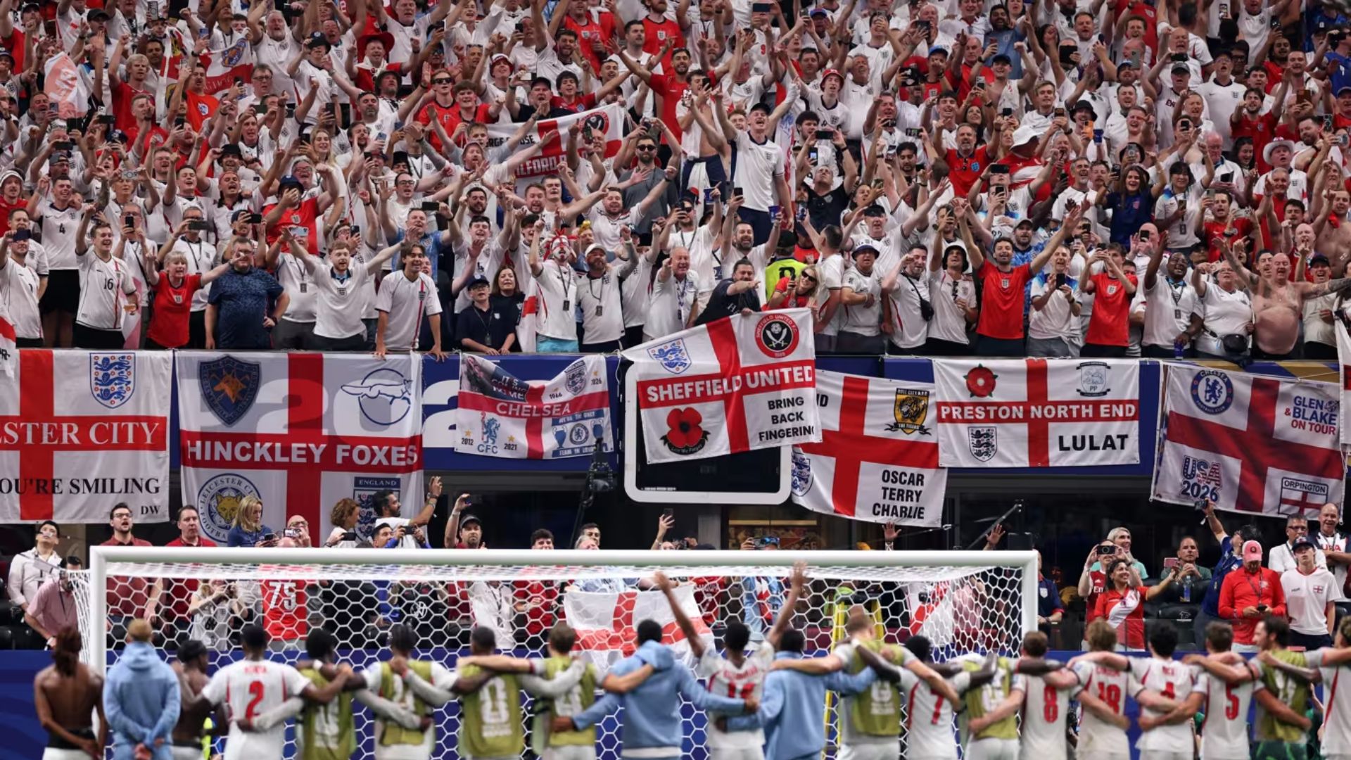 Após todos os jogos da Inglaterra, a torcida canta "Wonderwall", do Oasis