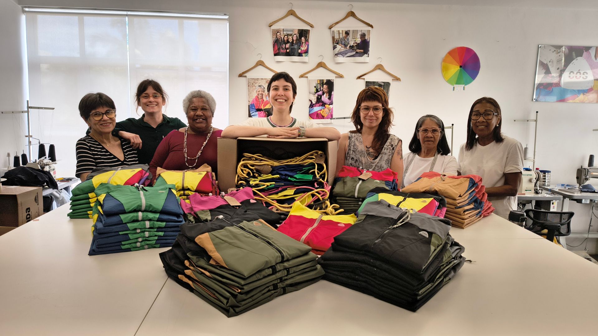 CÓS Costura Consciente é um ateliê de Porto Alegre que trabalha com upcycling e economia circular