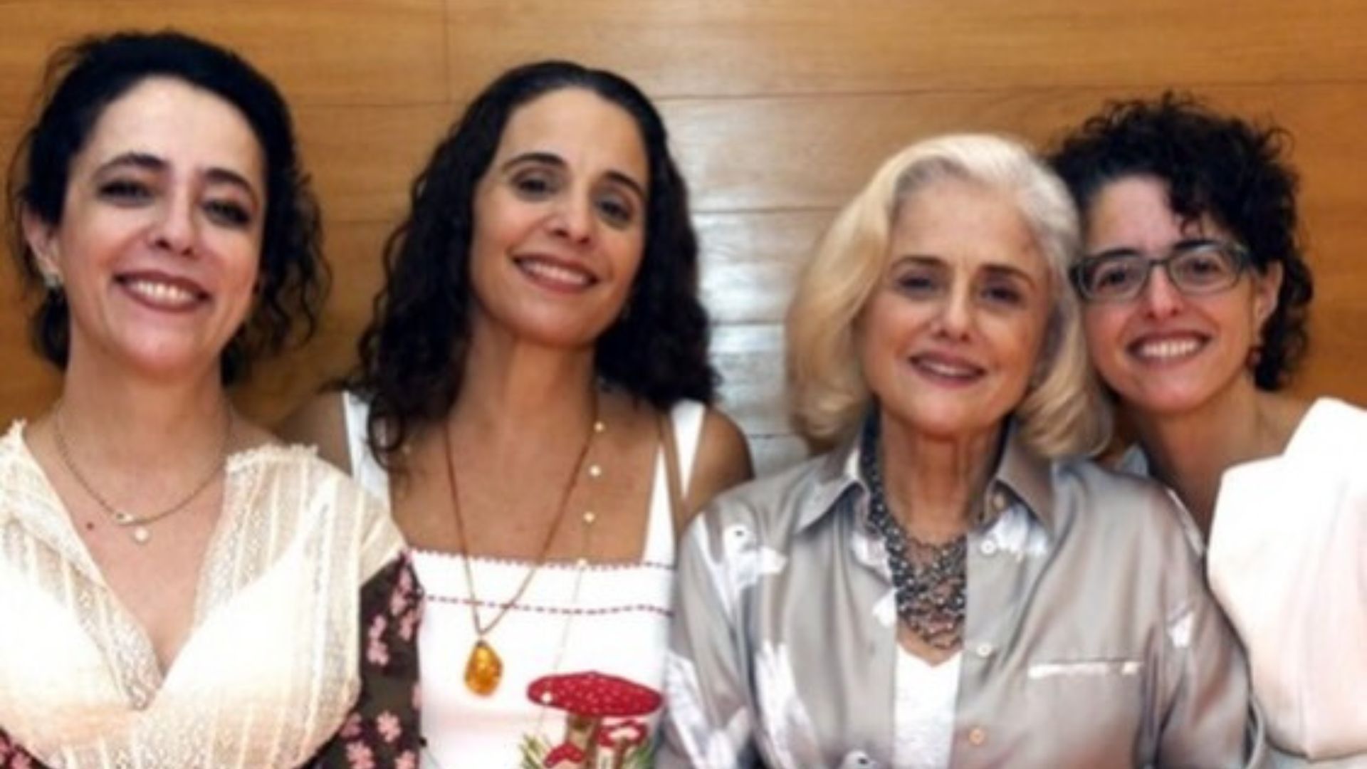 Sílvia, Helena e Luísa são filhos de Chico Buarque e Marieta Severo