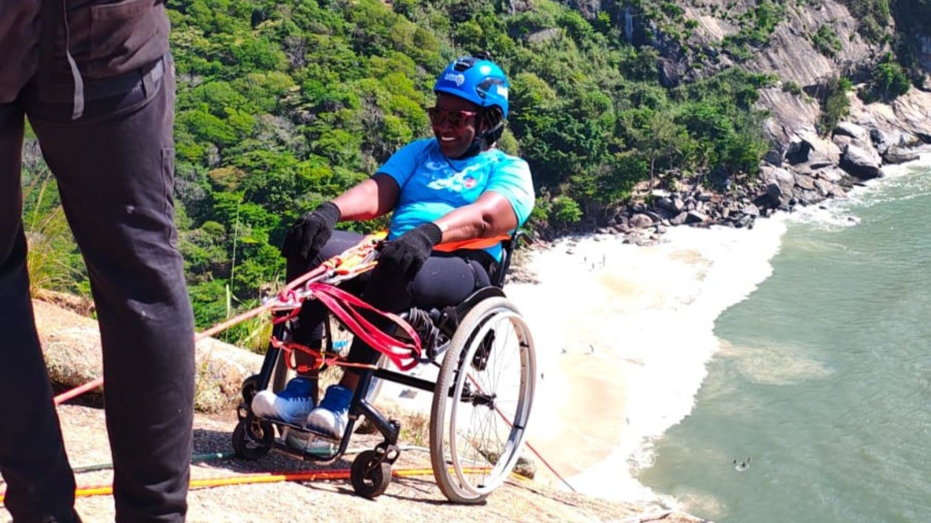 Aos 50 anos, paratleta Cristina Vieira troca o isolamento pela liberdade no esporte