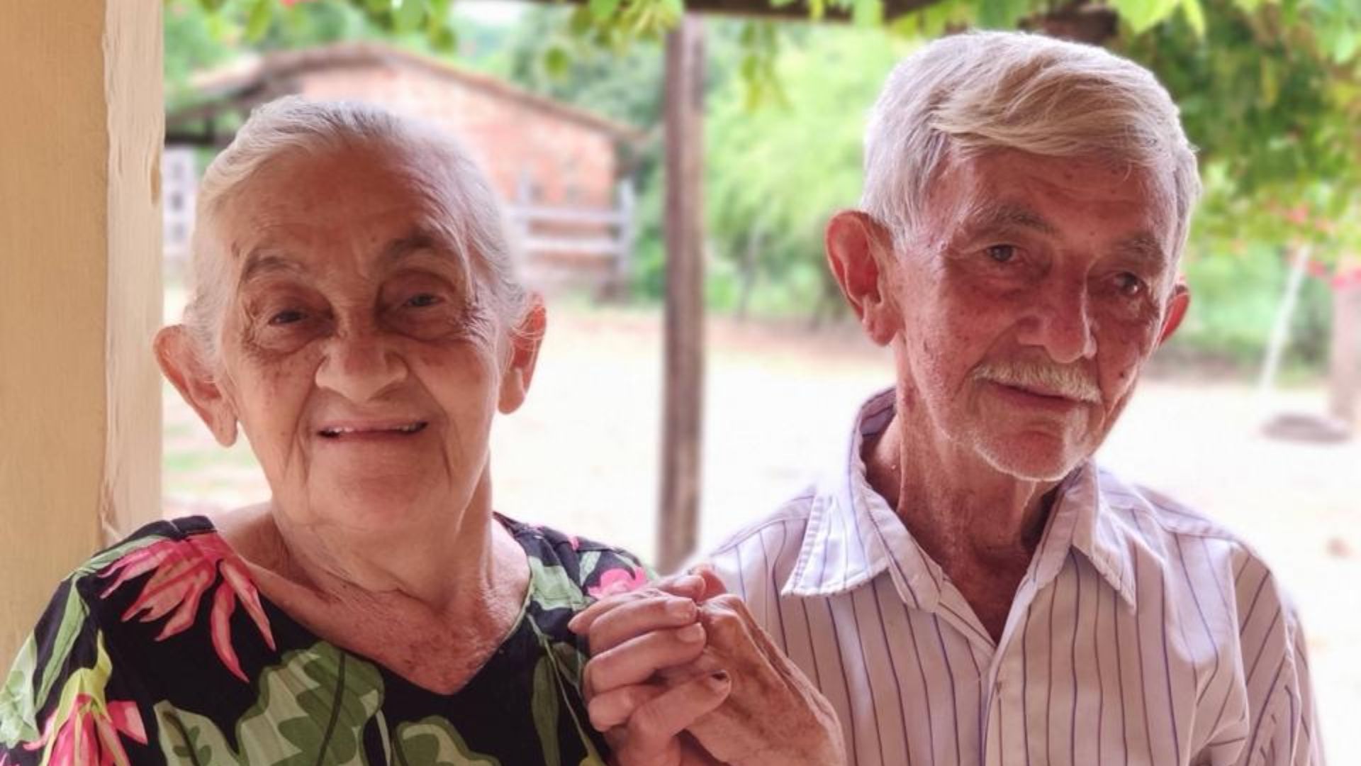 O casal mora em uma fazenda no Maranhão e leva uma vida tranquila