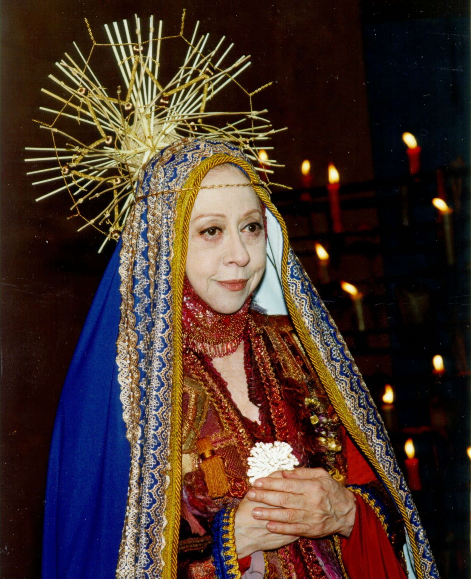 Fernanda Montenegro como Nossa Senhora em 'O Auto da Compadecida' (2000)